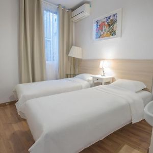 Habitación con 2 Camas Individuales
